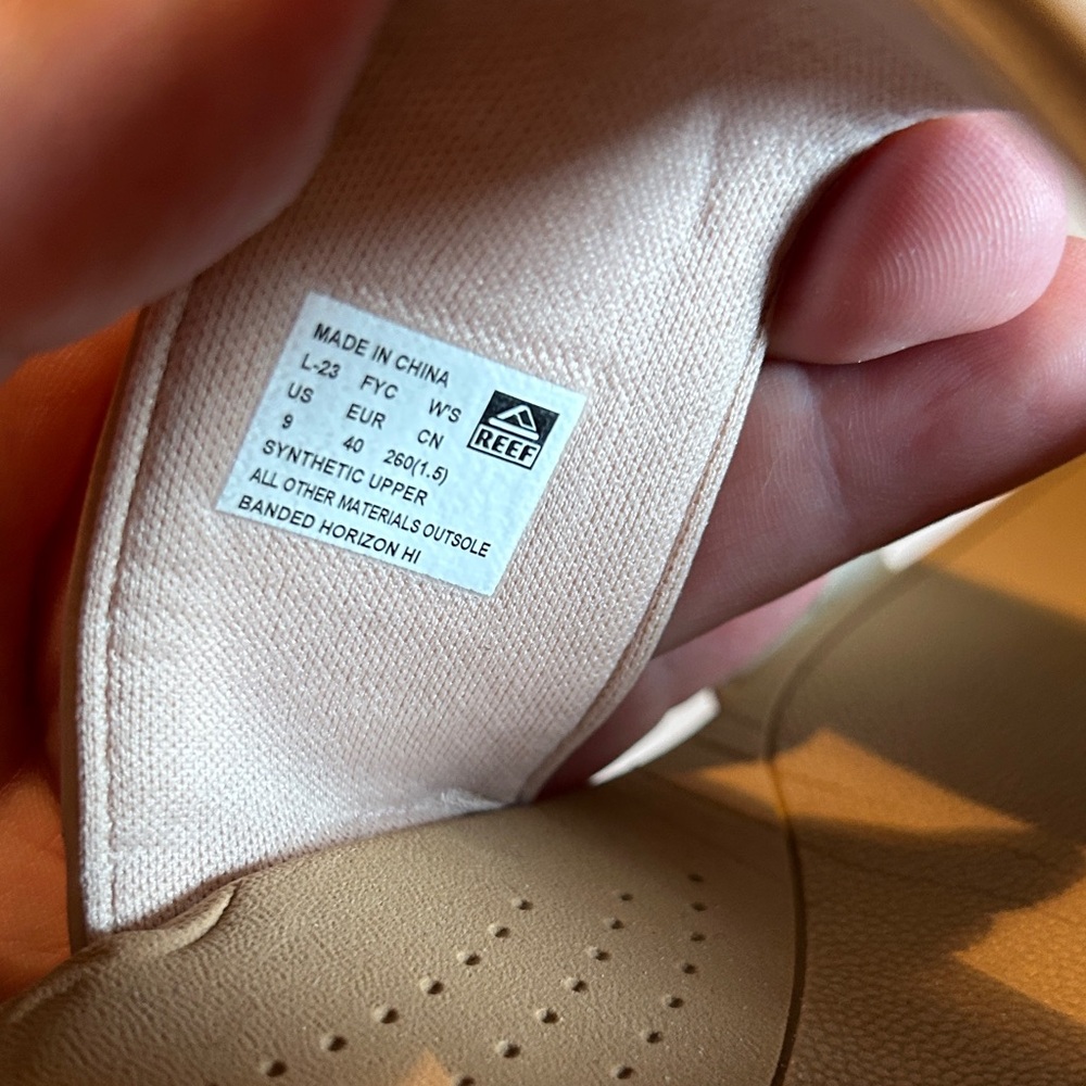 Reef Women's Cream and Tan Sandals - Picture 5 of 6
